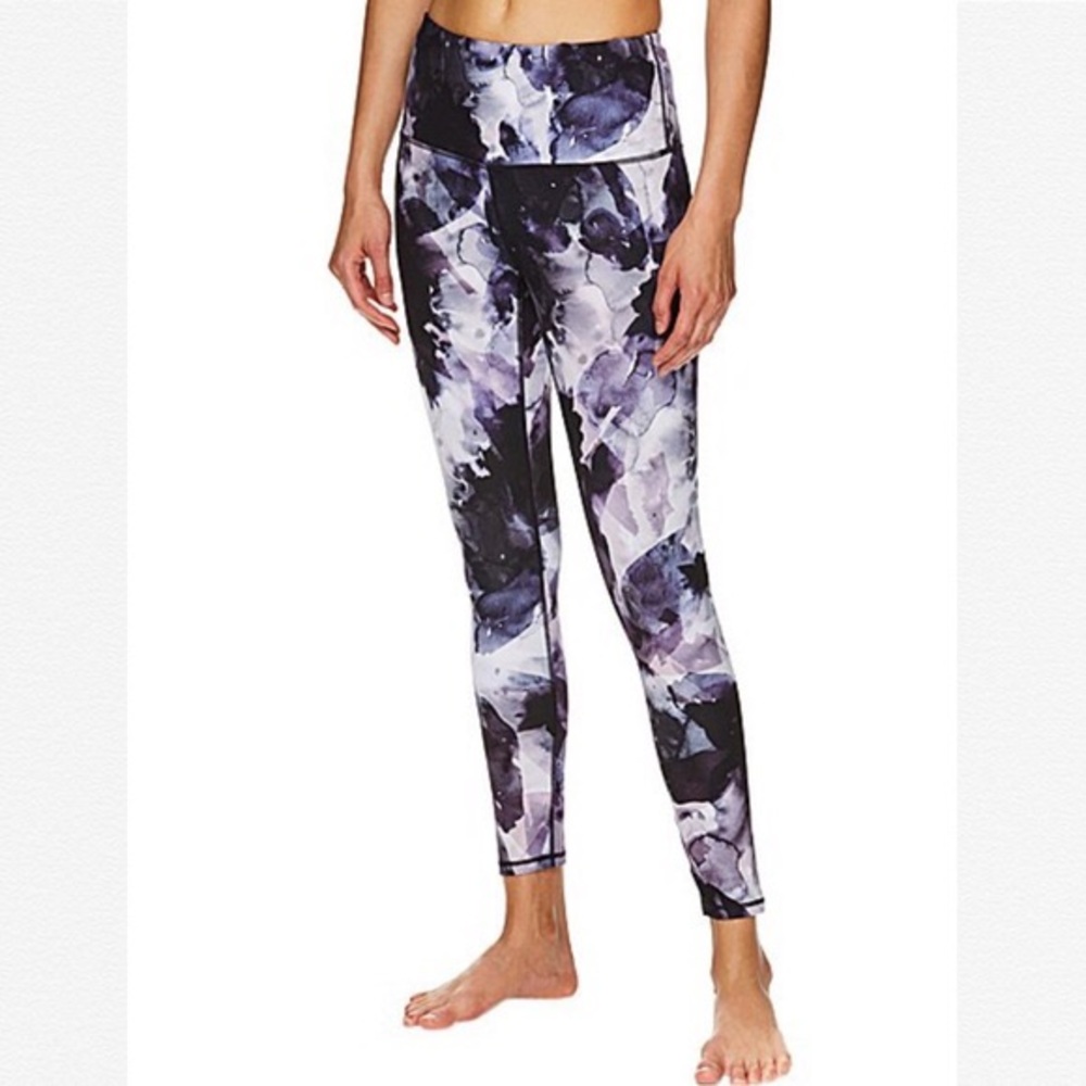 Gaiam Hi Rise Yoga Pants NWT Arianna M